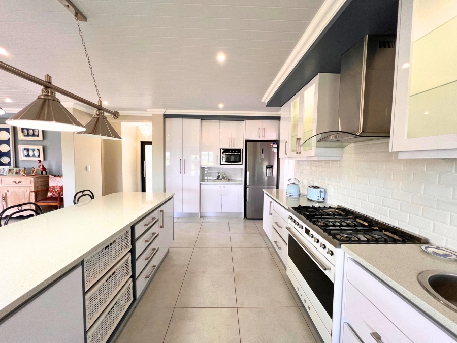 4 Bedroom Property for Sale in Langebaan Country Estate Western Cape